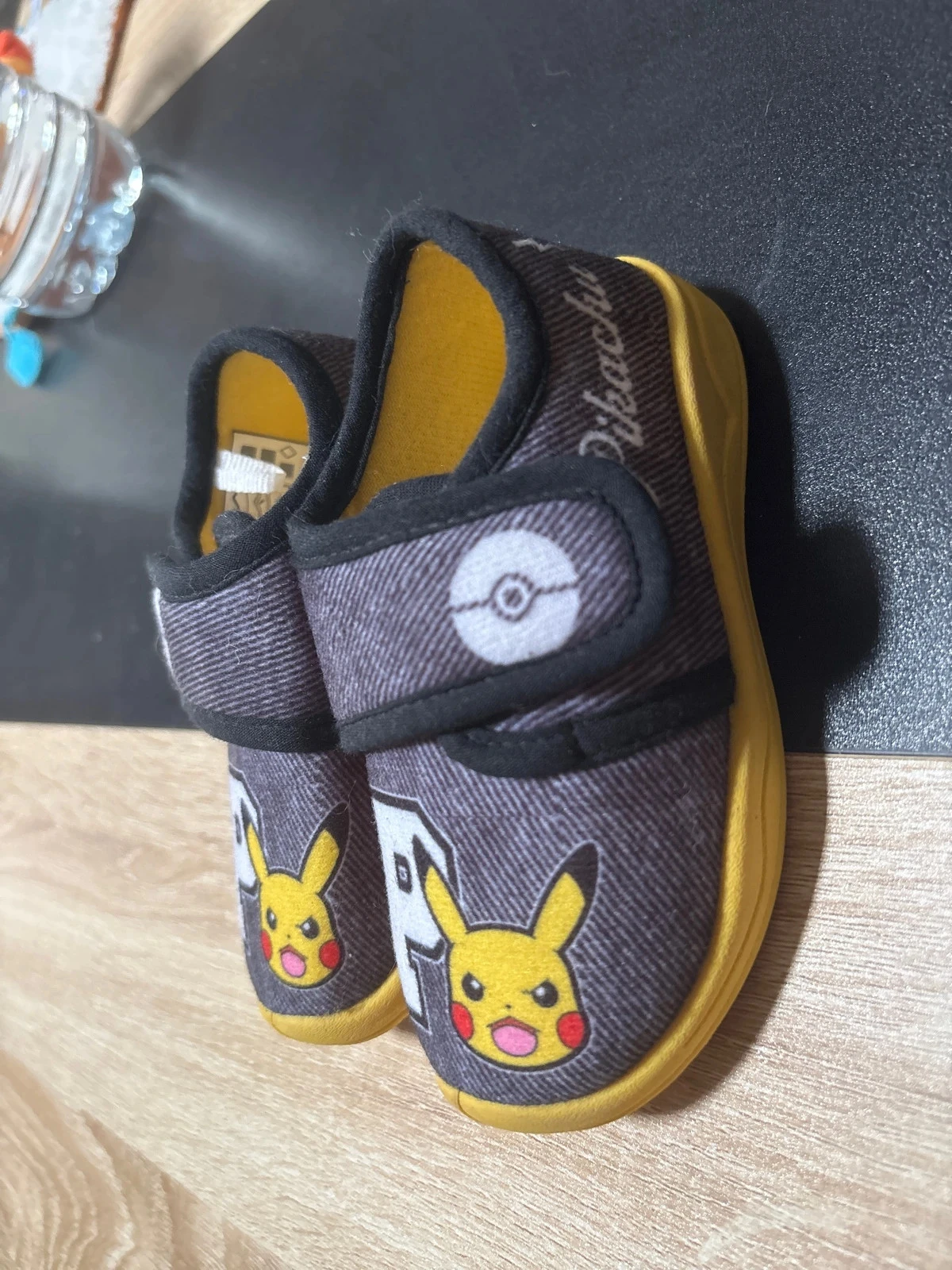 Chaussons Pikachu pointure 24 Pokémon – photo 2